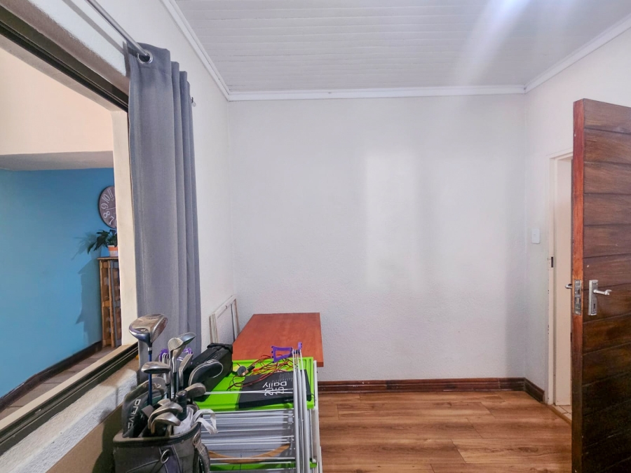 4 Bedroom Property for Sale in Mooivallei Park North West